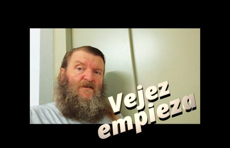 REFRANERO : La vejez empieza cuando en tu día dedicas más tiempo al pasado que al futuro. 170525 eai